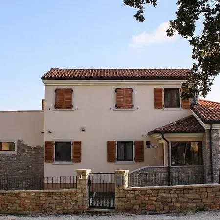 Hébergement de vacances Arton Mit Beheiztem Pool- In Istrien By Interhome Žminj