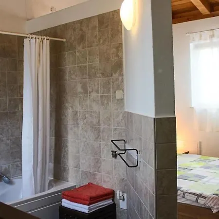 Arton Mit Beheiztem Pool- In Istrien By Interhome Hébergement de vacances Žminj