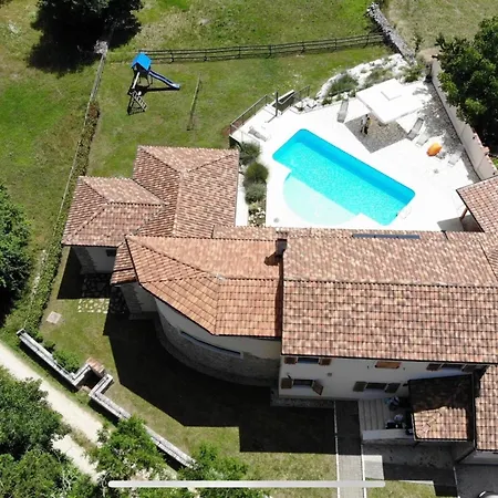Arton Mit Beheiztem Pool- In Istrien By Interhome *