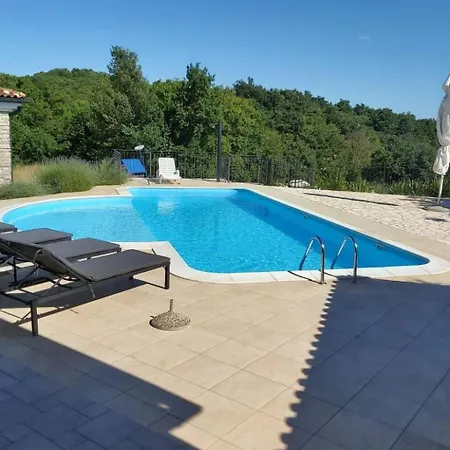Arton Mit Beheiztem Pool- In Istrien By Interhome *