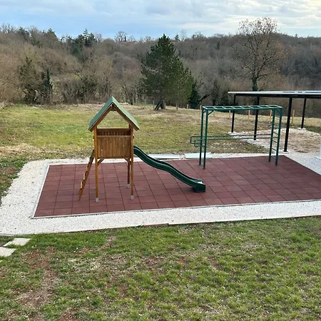 Arton Mit Beheiztem Pool- In Istrien By Interhome *
