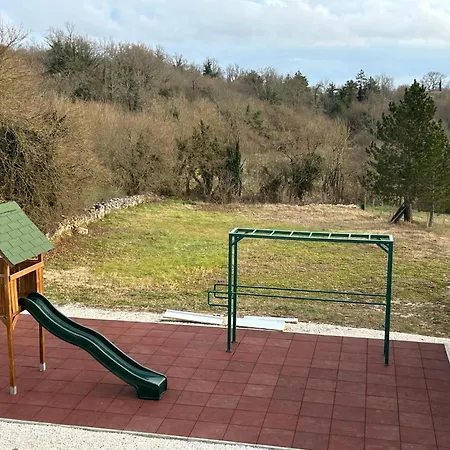 Arton Mit Beheiztem Pool- In Istrien By Interhome